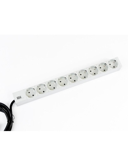 Cabinete metalice / Rack -uri Bachmann IT PDU 9x prize Schuko, in Schuko, impamantare, fara intrerupator, 2 metri, RAL 7035, Alu