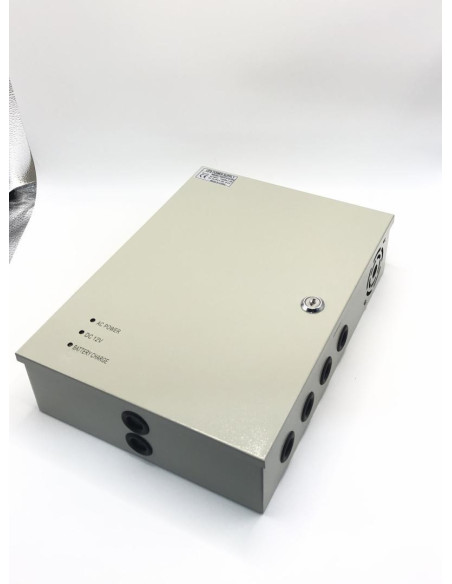 Accesorii OTHER SURSA ALIMENTARE 15A CARCASA METAL 18 canale Input voltage: 110V AC 220V AC Output voltage: 12V DC 15A Backup ba